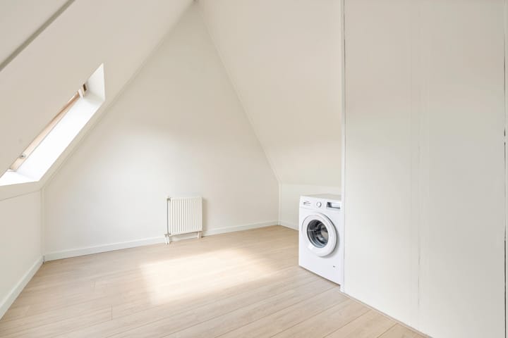 Photo 26 of Colonnade 75