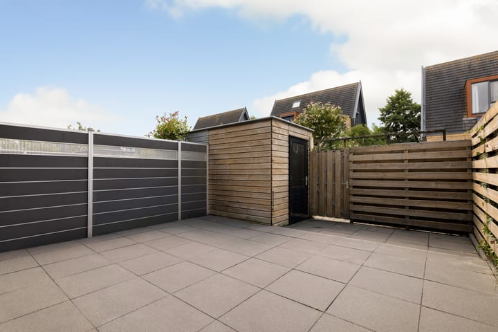 Photo 29 of Colonnade 75