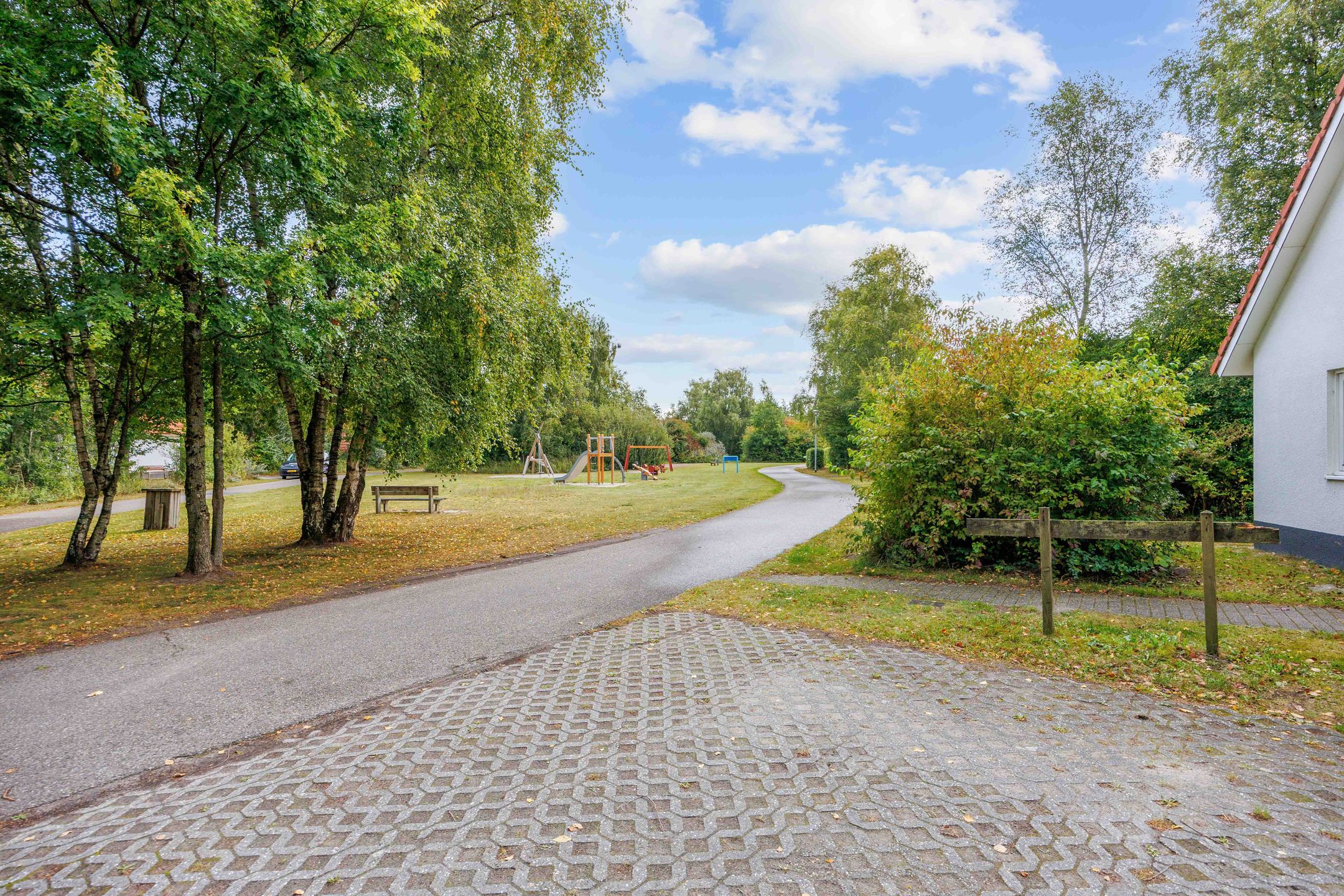 Photo 30 of De Rug 3-158