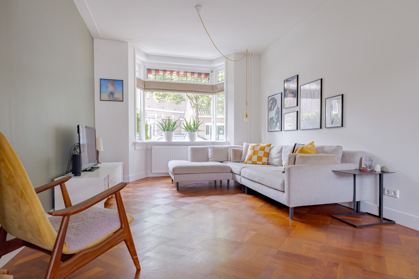 Photo 10 of Hertenstraat 58