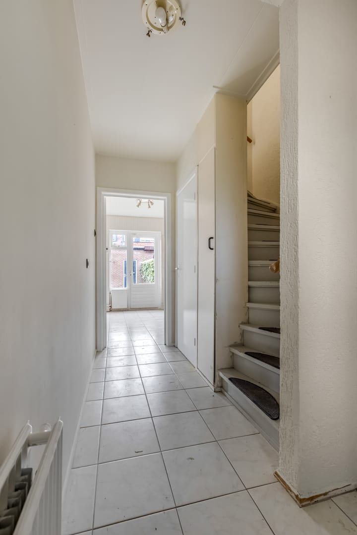 Foto 6 van Van Hallstraat 10