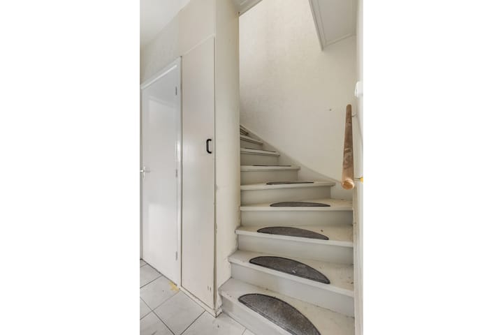 Foto 16 van Van Hallstraat 10