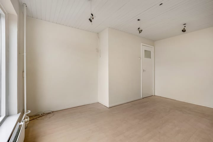 Foto 22 van Van Hallstraat 10