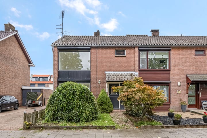 Foto 33 van Van Hallstraat 10