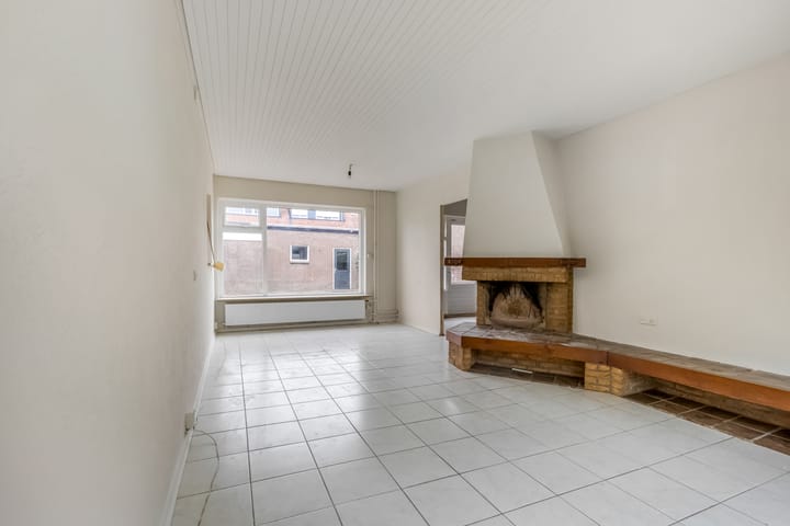 Foto 13 van Van Hallstraat 10