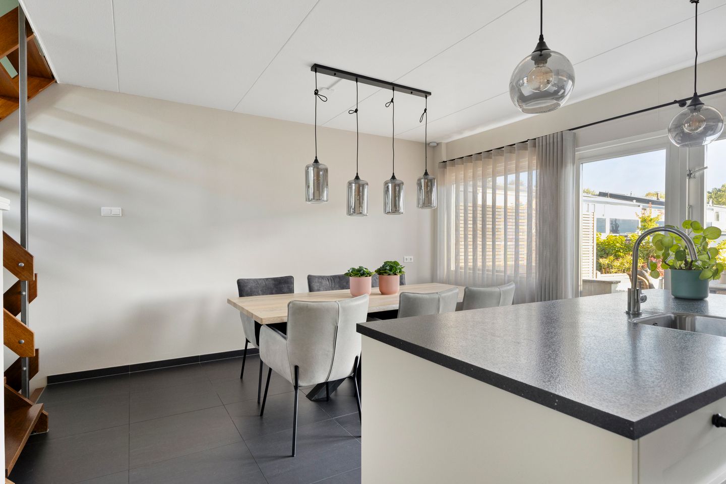 Foto 14 van Meekrapstraat 36