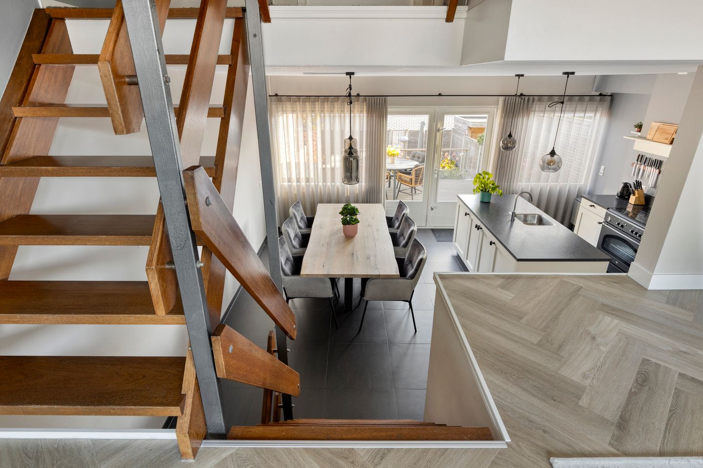 Foto 19 van Meekrapstraat 36