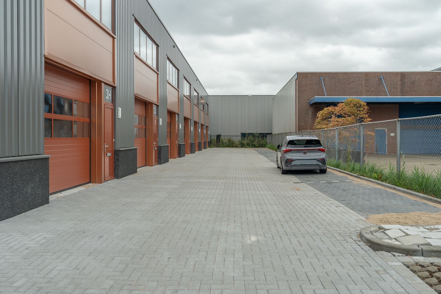 View photo 2 of Kompasstraat 3-K