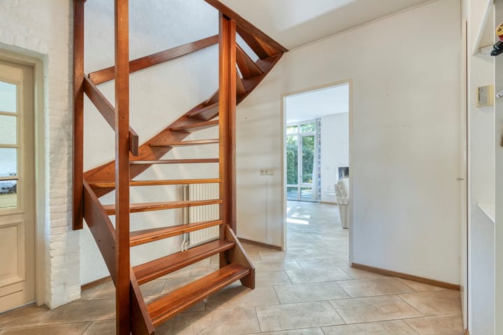 Foto 8 van Van Vredenburchlaan 13