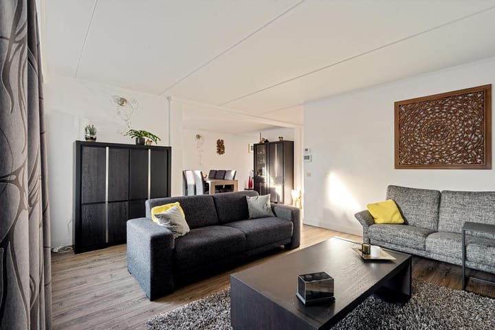 Foto 12 van Rechterenstraat 20