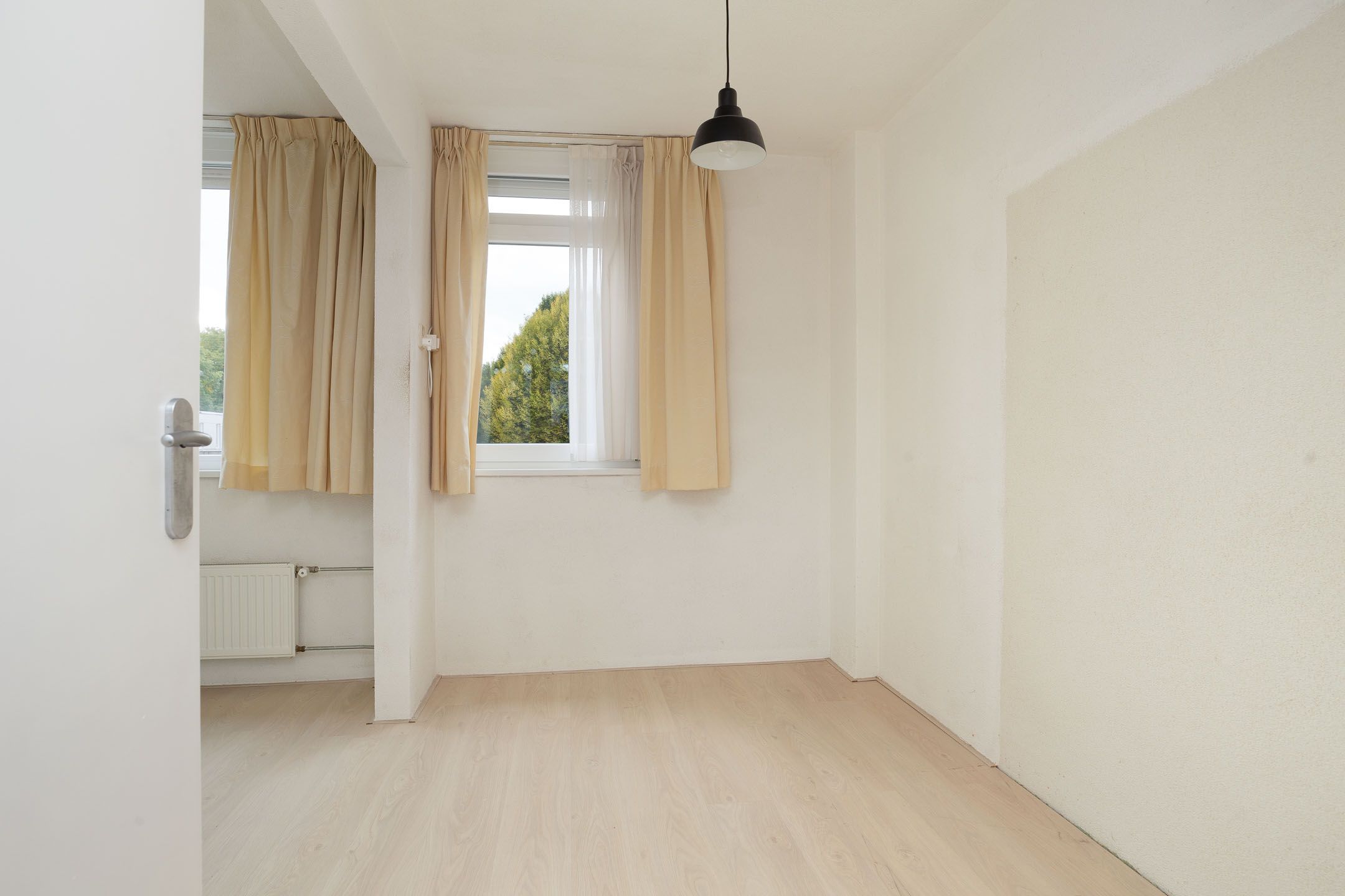 Foto 24 van Mr. van der Brugghenstraat 17