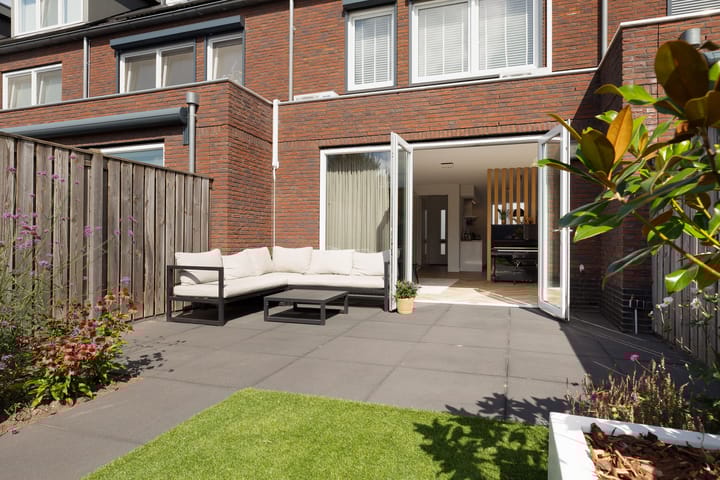 Photo 28 of Gerard Knuvelderstraat 14