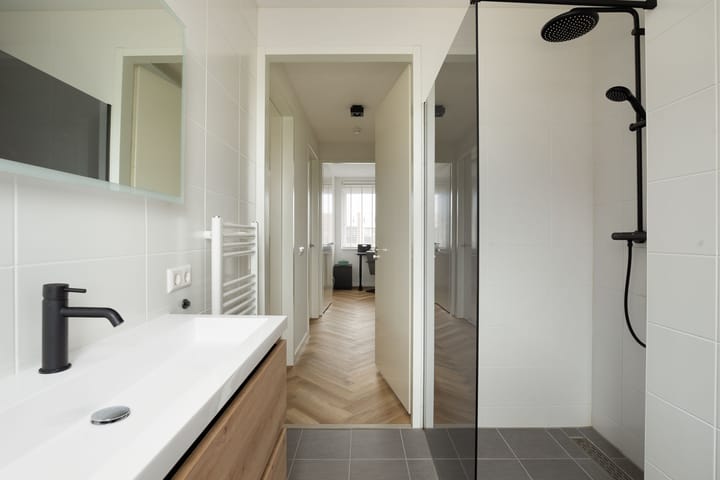 Photo 34 of Gerard Knuvelderstraat 14