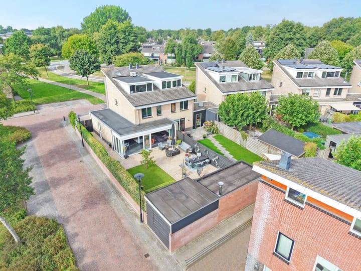 Photo 2 of Evert van der Veerlaan 19