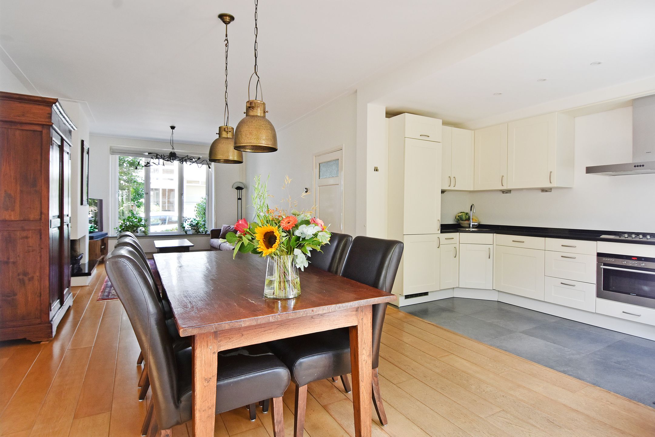 Foto 15 van Prins Bernhardlaan 10