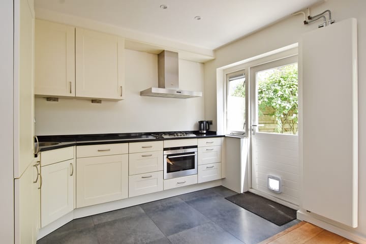 Foto 18 van Prins Bernhardlaan 10