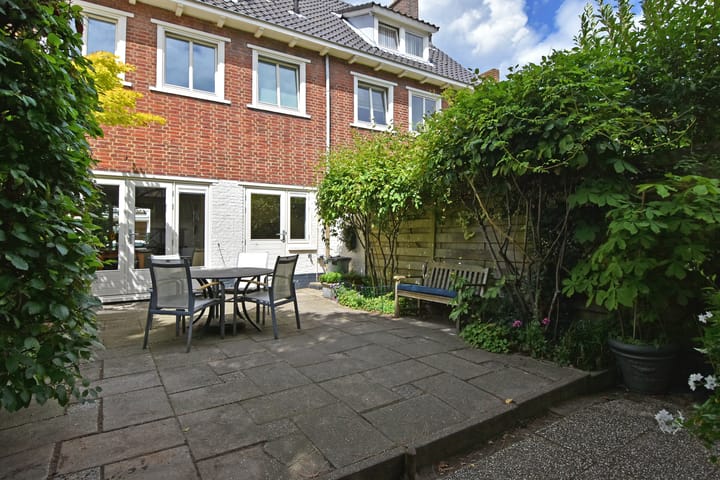 Foto 24 van Prins Bernhardlaan 10