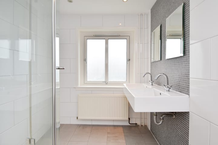 Foto 28 van Prins Bernhardlaan 10