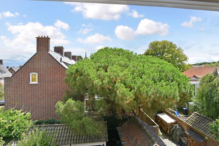 Foto 46 van Prins Bernhardlaan 10