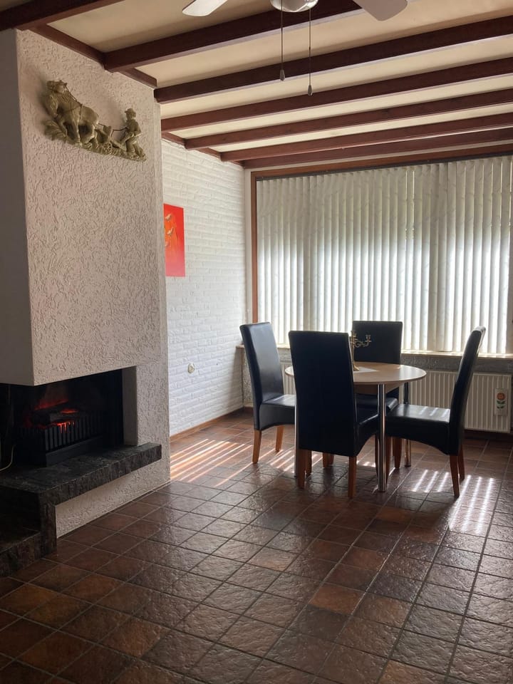 Photo 12 of Weststraat 14