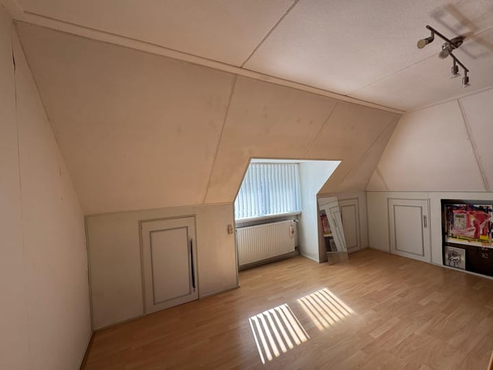 Photo 22 of Weststraat 14