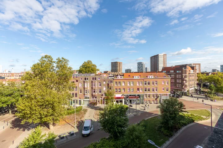 Photo 5 of Polderlaan 18-F