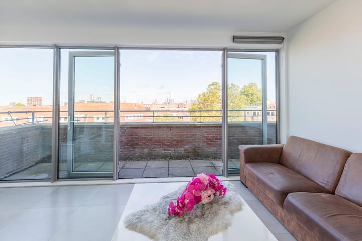 Photo 10 of Polderlaan 18-F