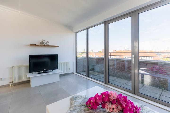 Photo 11 of Polderlaan 18-F