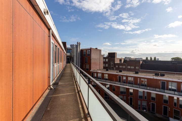 Photo 33 of Polderlaan 18-F