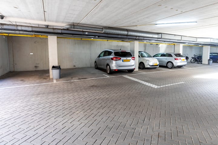 Photo 35 of Polderlaan 18-F