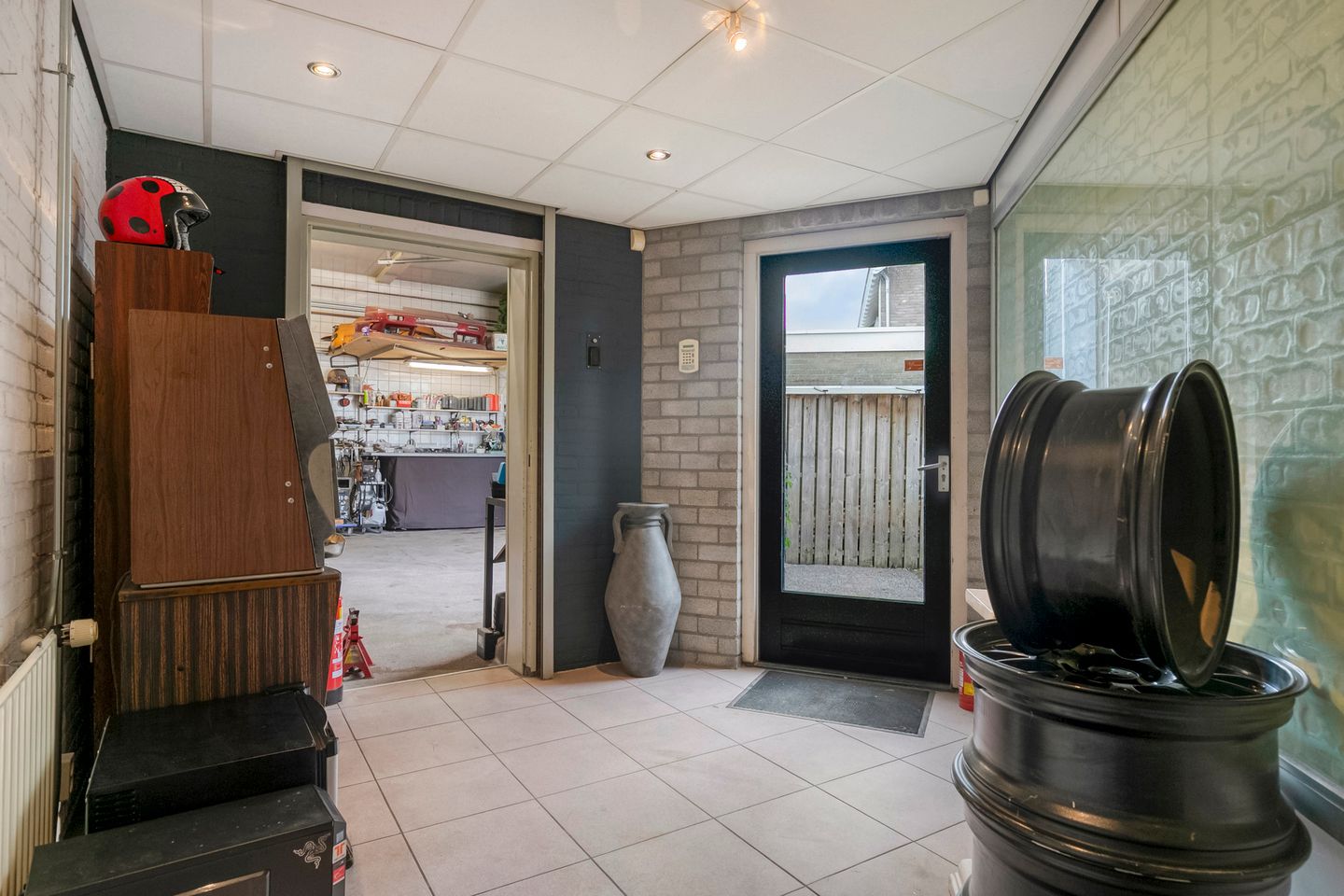 View photo 3 of Deken van der Cammenweg 1-a