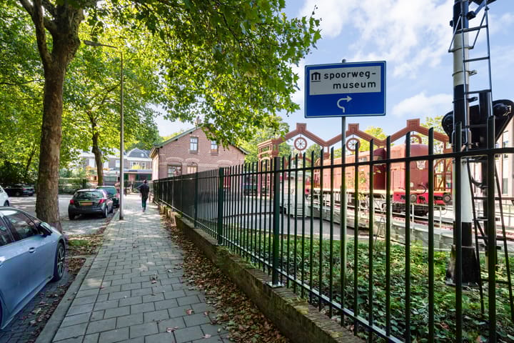 Foto 77 van Oudwijkerdwarsstraat 114