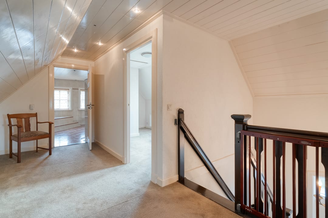 Photo 23 of Burgemeester Schuitestraat 36