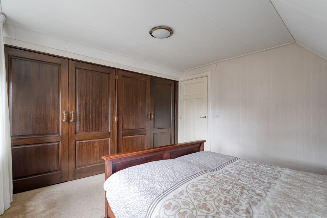 Photo 26 of Burgemeester Schuitestraat 36