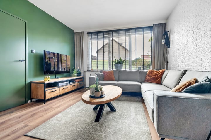 Photo 10 of Flamingostraat 31