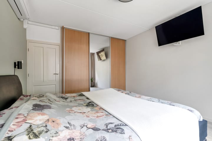 Photo 33 of Flamingostraat 31