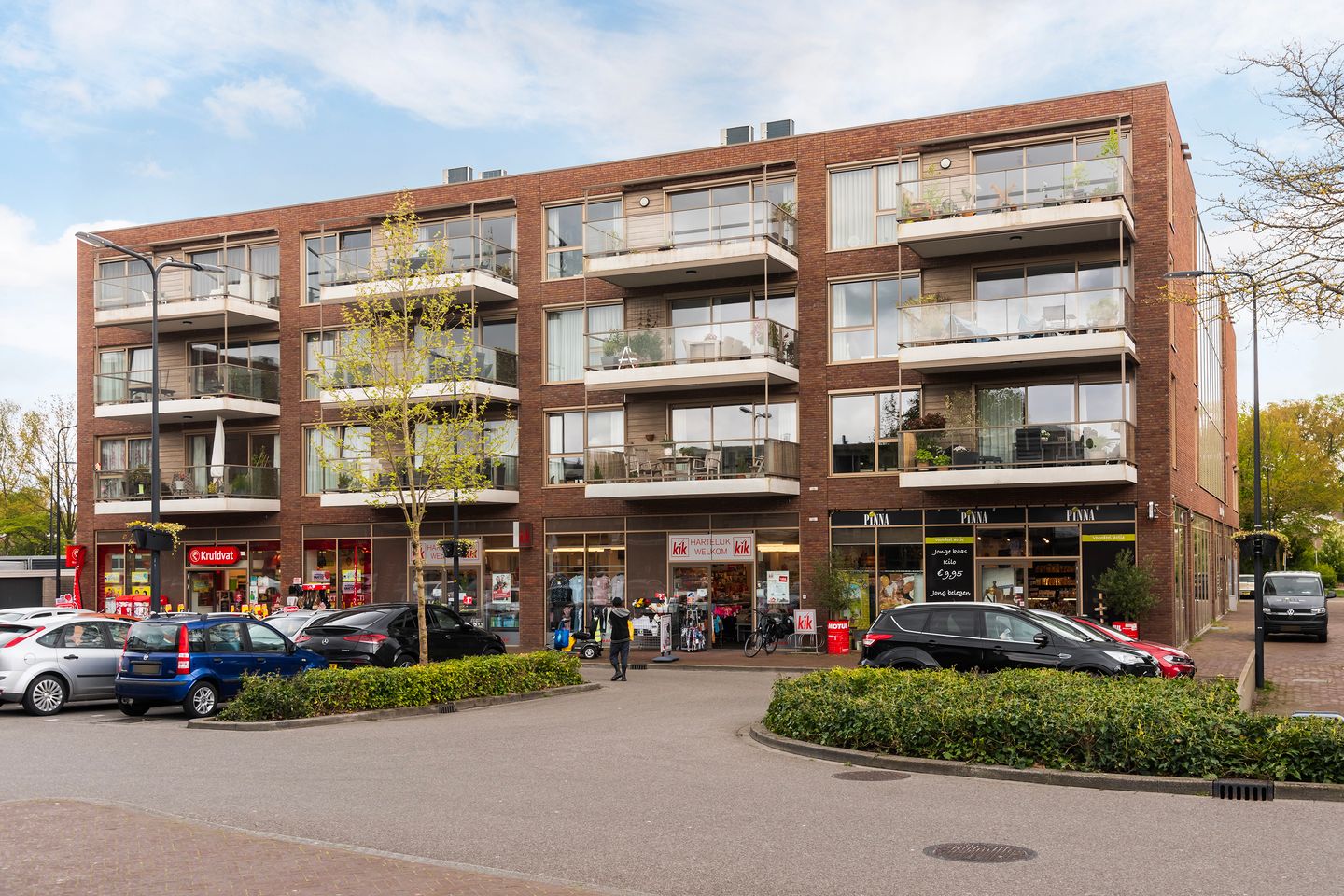 View photo 1 of Chrysantstraat 82