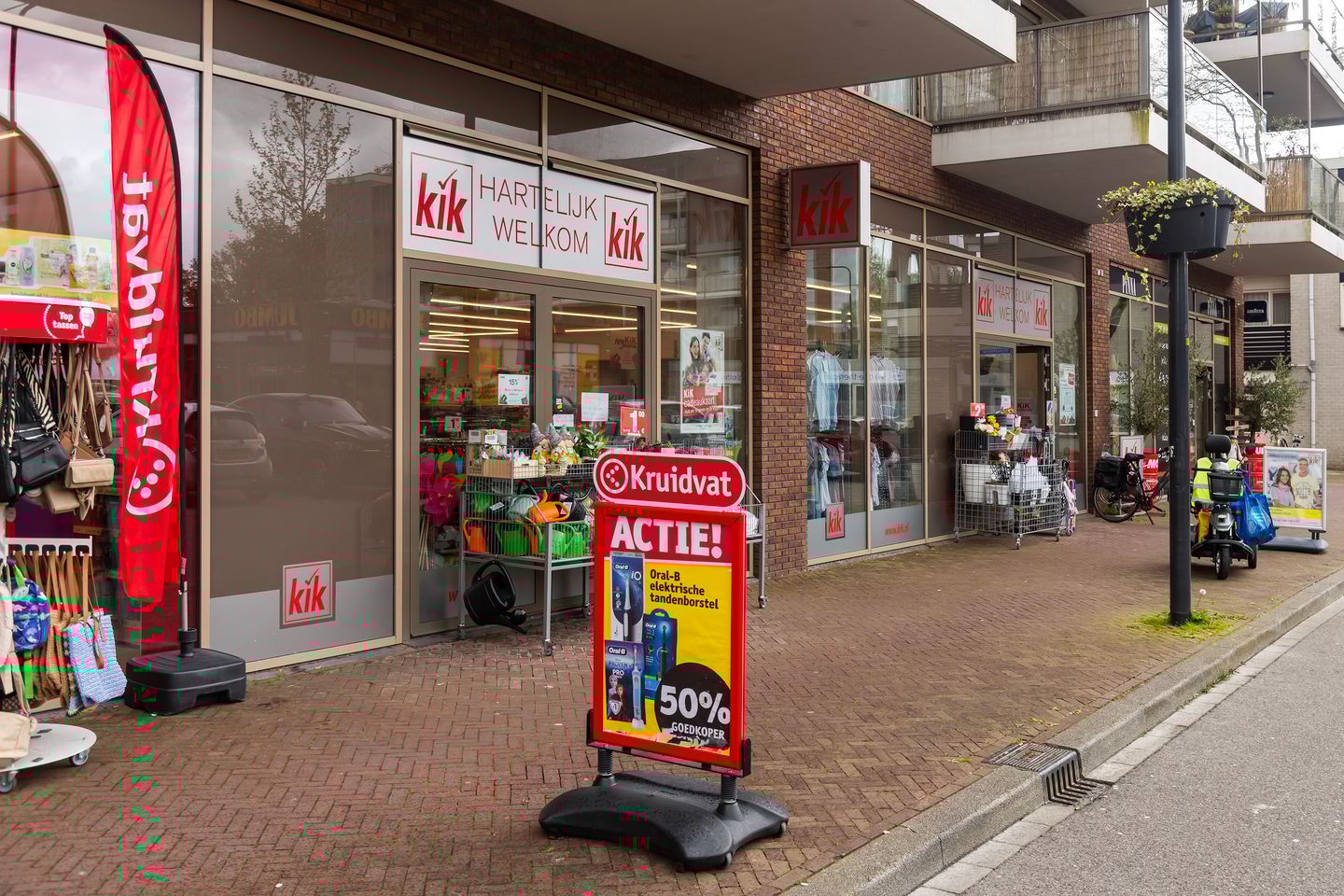 View photo 2 of Chrysantstraat 82
