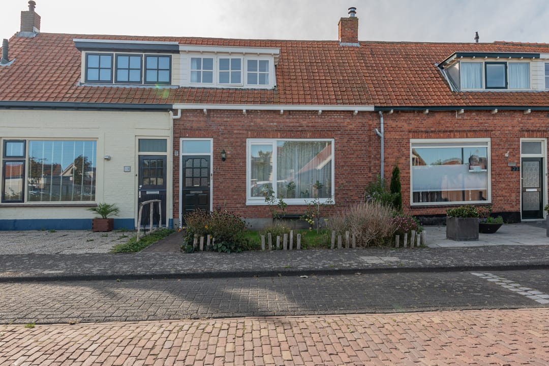 Photo 1 of Zuidstraat 21