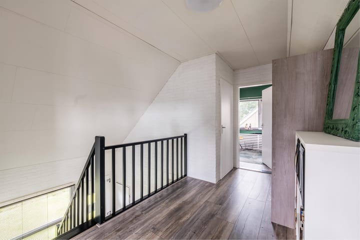 Photo 31 of Irisstraat 28