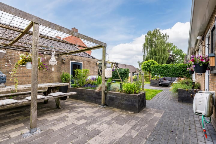 Photo 45 of Irisstraat 28