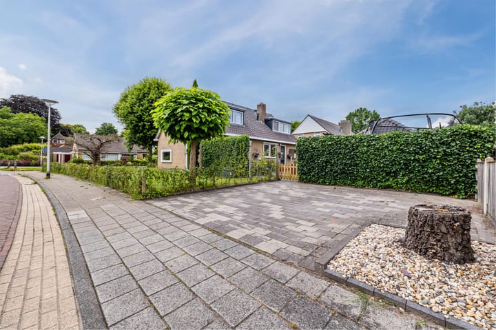 Photo 55 of Irisstraat 28