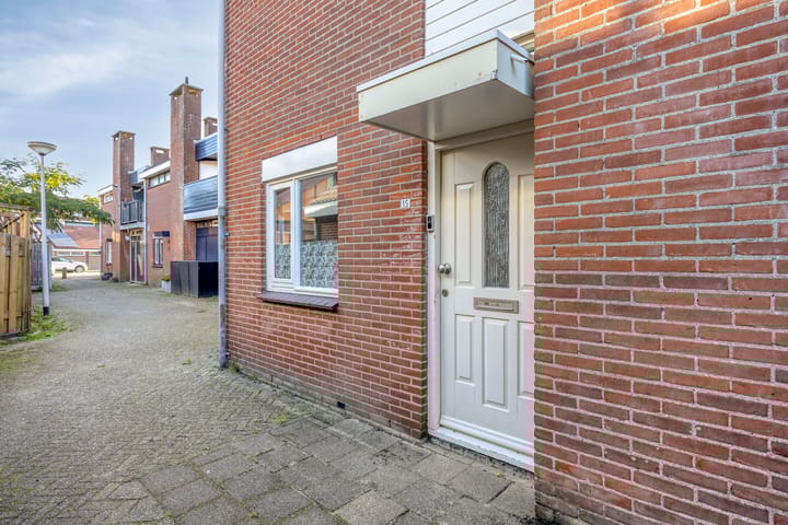 Foto 4 van Azalea 15