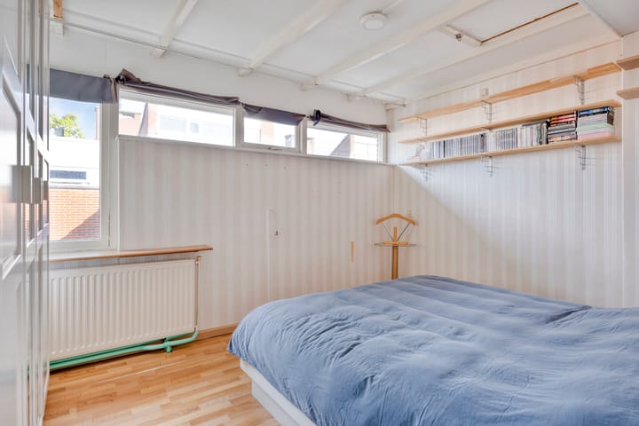 Foto 18 van Azalea 15