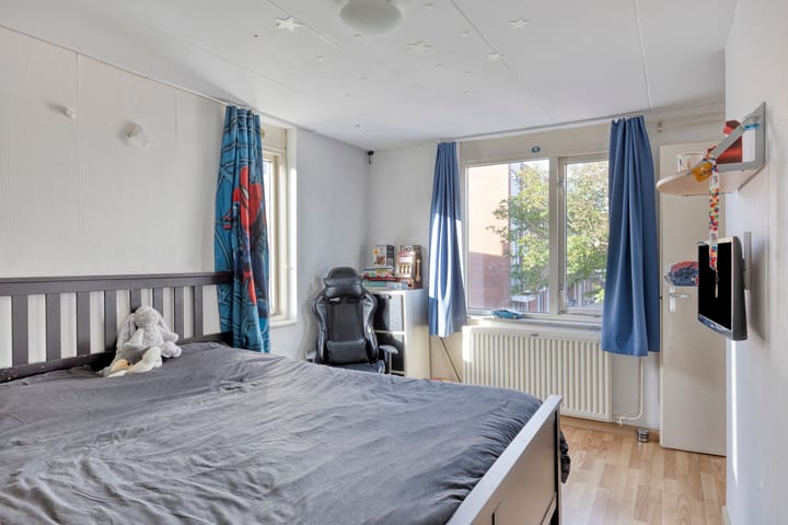 Foto 25 van Azalea 15