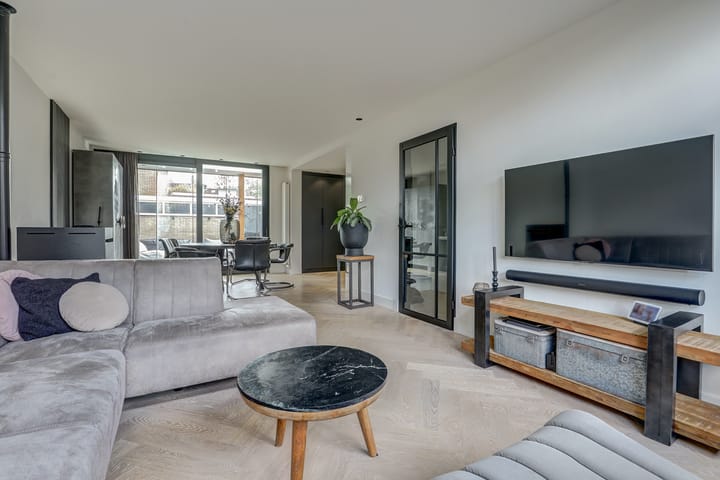 Photo 2 of Steynlaan 41