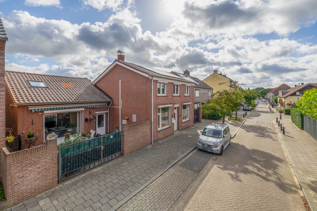 Photo 1 of Leeuwerikstraat 52