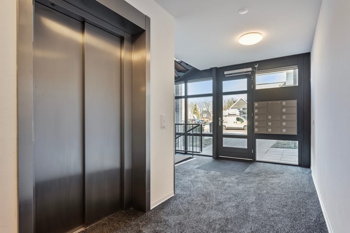 Photo 7 of Veldmaterstraat 182-J