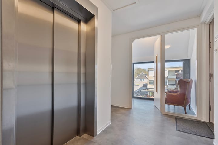 Photo 8 of Veldmaterstraat 182-J