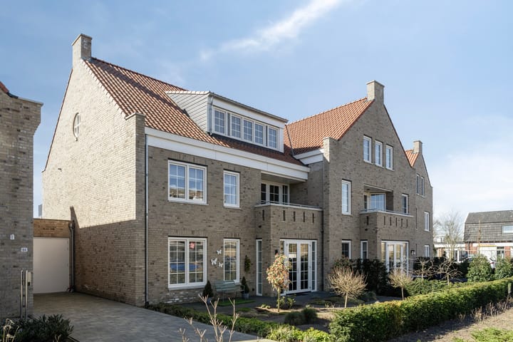 Photo 48 of Veldmaterstraat 182-J